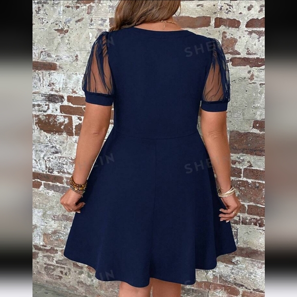 SHEIN Clasi Plus Keyhole Neckline Contrast Mesh Puff Sleeve Dress NWOT - Picture 3 of 11